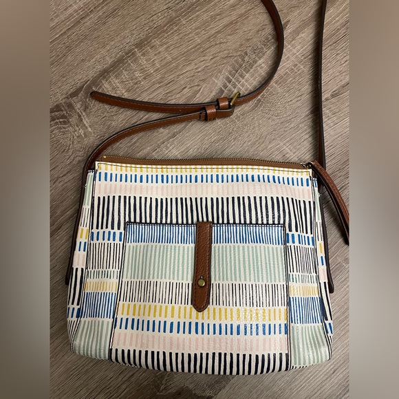 Fossil white striped crossbody bags - Picture 1 of 5